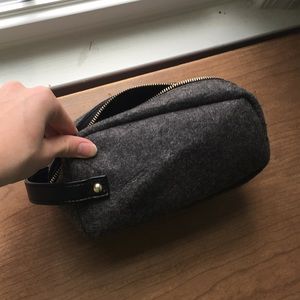American eagle travel bag